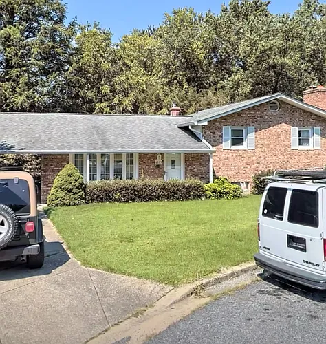 6003 Joyce Dr Photo 1
