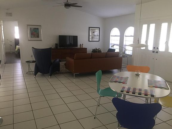 4th image of 5316 SW 25th Pl