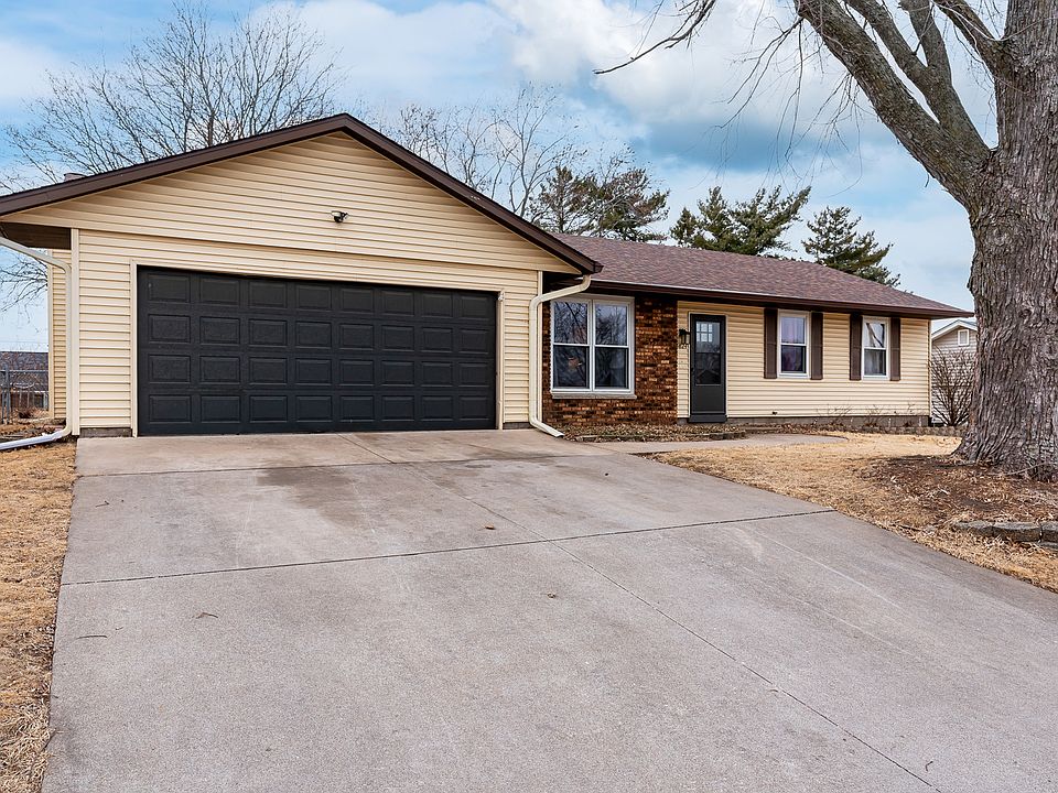 1st image of 5824 Oakbrook Rd