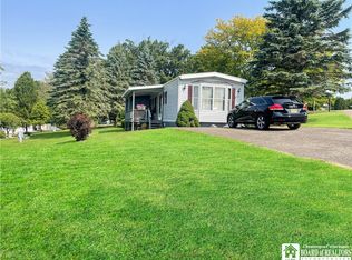 149 Greenhurst Village Dr, Jamestown, NY 14701