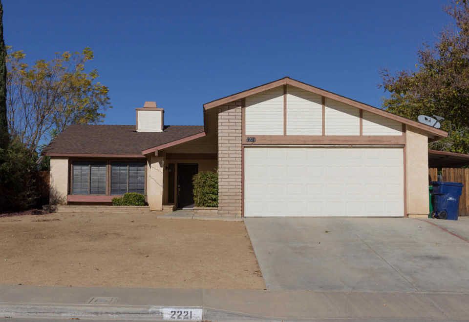 1st image of 2221 Estrella Ct
