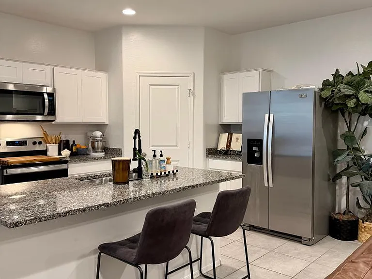3588 N Sequoia St — Photo 7