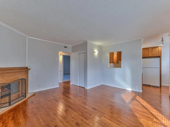 500 Glenwood Cir APT 435, Monterey, CA 93940
