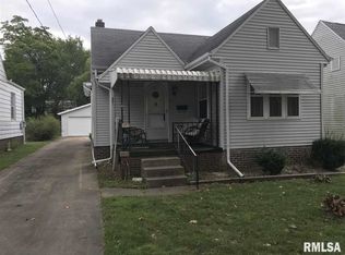 821 S Johnson St, Macomb, IL 61455