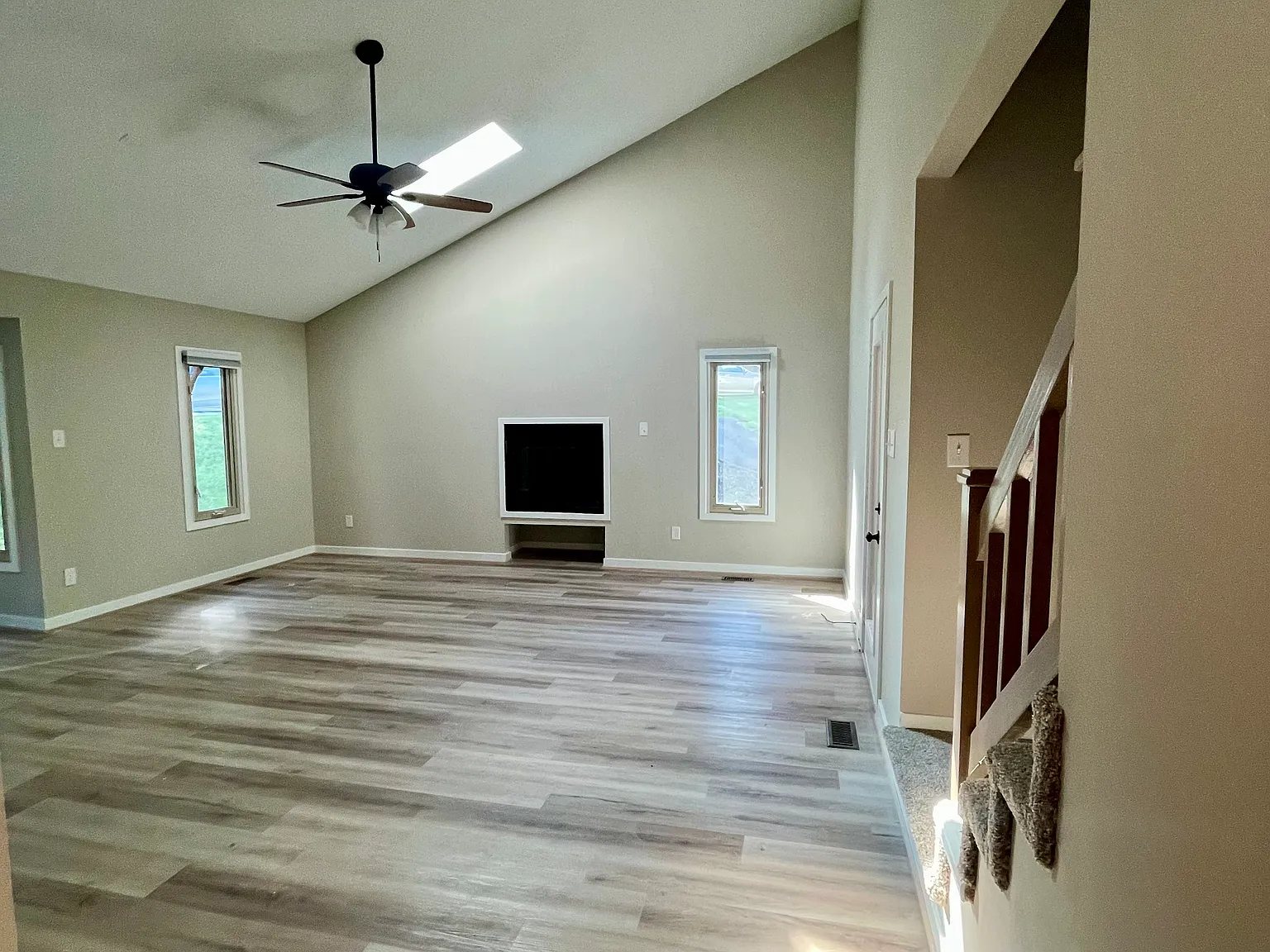 3 bed, 1550 sqft, $2,550 — Photo 2