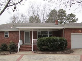 564 Hillwell Rd, Chesapeake, VA 23322
