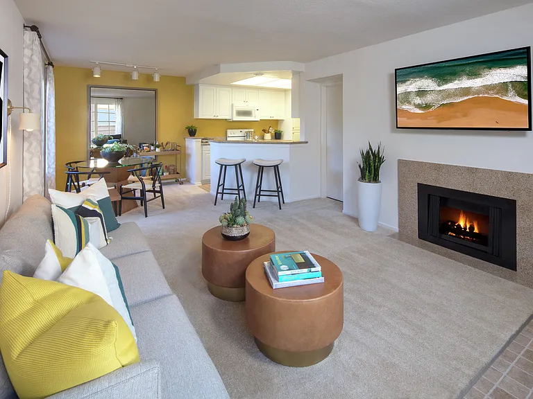 Rancho Maderas Apartment Homes — Photo 7