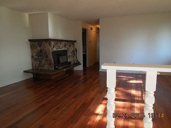 2nd image of 2724 Fairview Ct
