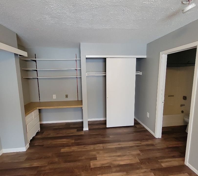 1st image of 1526 E Superior St Unit 2