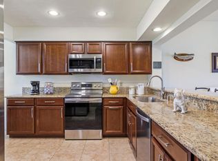 512 Desert Falls Dr N, Palm Desert, CA 92211