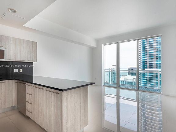 3rd image of 950 Brickell Bay Dr APT 4909