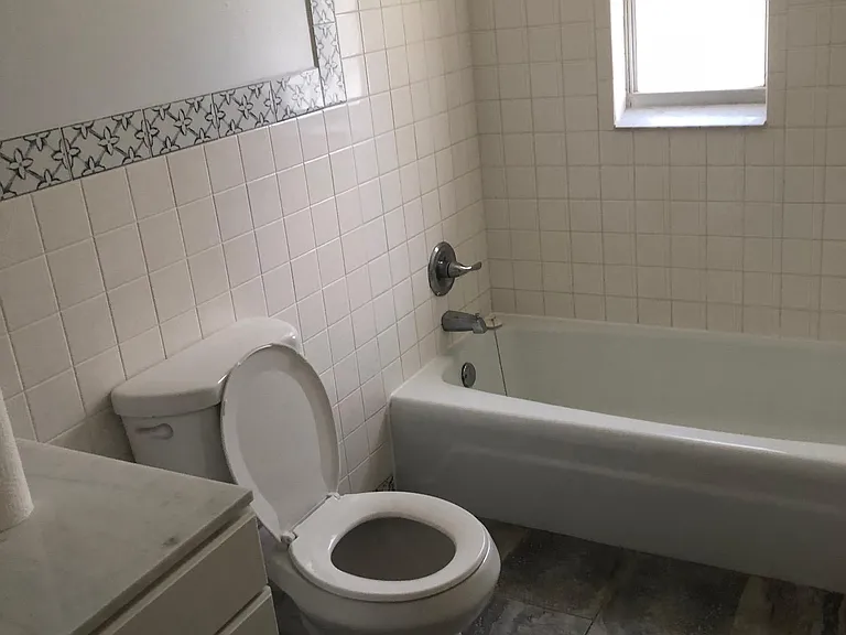 2215 Forest Dr — Photo 23