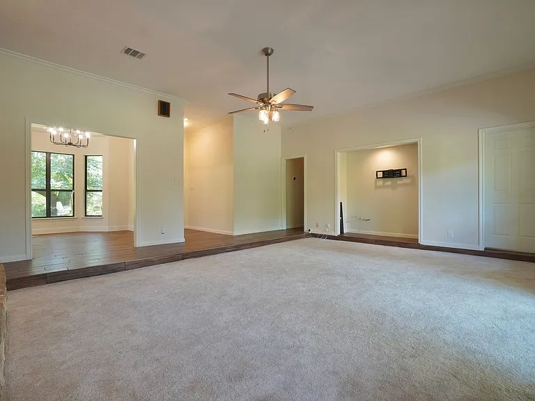 8 Woodhollow Trl — Photo 9