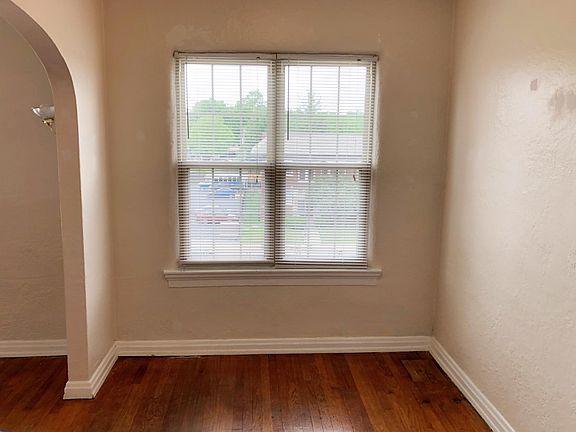 4th image of 57 E 38th St APT 203