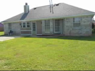 204 Green Hollow Cir, Columbus, MS 39705