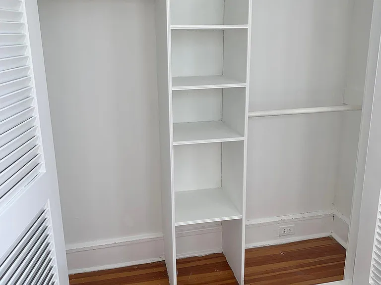 20 Roma St #2 — Photo 6
