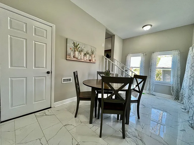 7086 Tylersville Rd — Photo 9