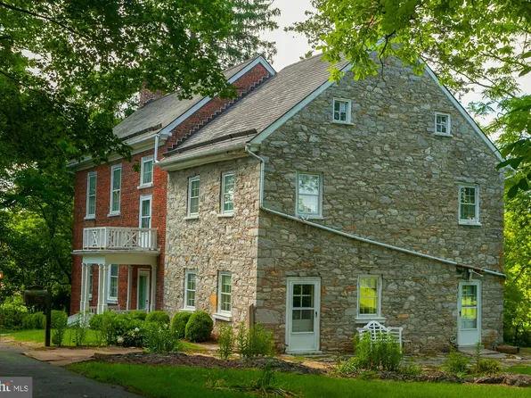 123 Old Mill Rd, Martinsburg, WV 25401