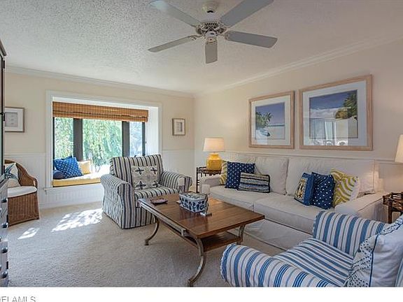 3rd image of 410 Meadowlark Ln Unit B