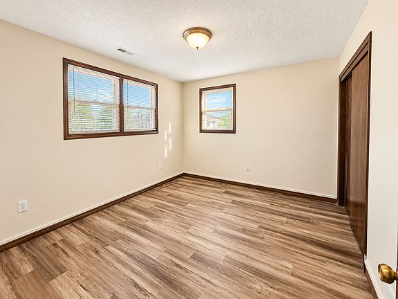 5th image of 226 S Sheridan Ave