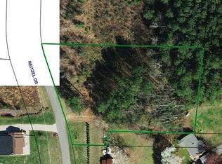 6164 Reitzel Dr #N, Hickory, NC 28601