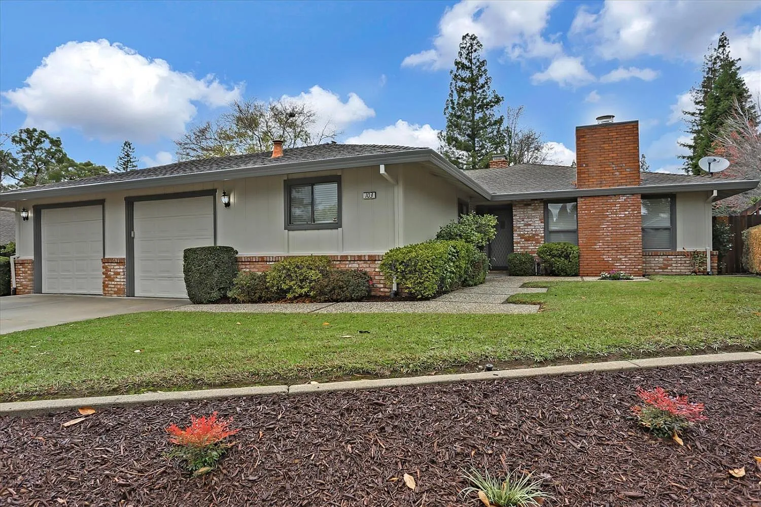 103 S Fork Way photo 1