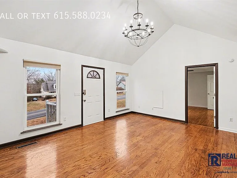 7184 Chester Rd — Photo 8
