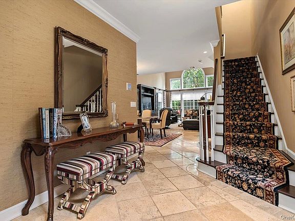 4th image of 559 Bardini Drive
