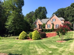 6109 Colwyn Ct, Greensboro, NC 27455