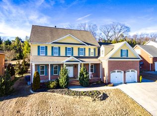 5113 Gouffon Rd, Knoxville, TN 37918