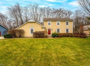 8134 Cliffview Dr, Poland, OH 44514