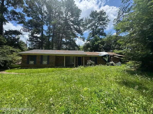 1975 Teakwood Dr, Jackson, MS 39212