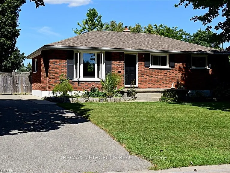 5 McCammon St #UPPER — Photo 1