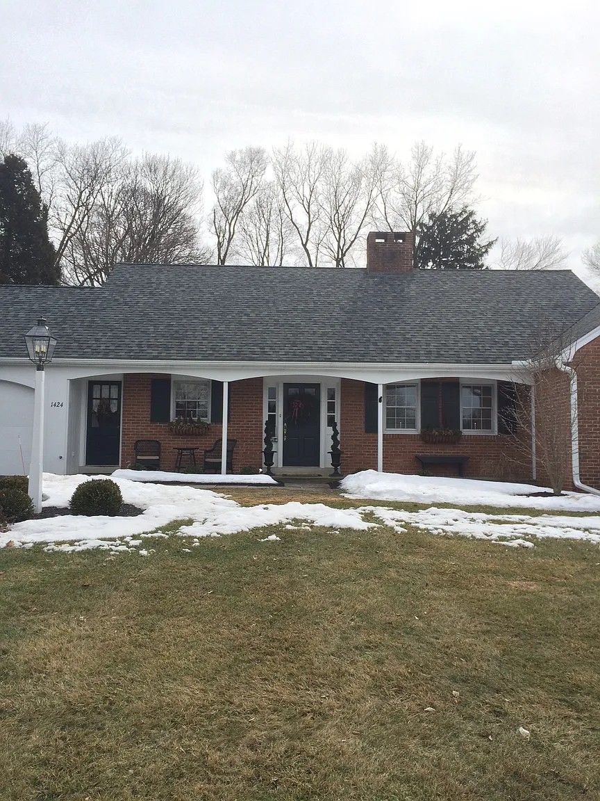 1424 Marietta Ave photo 1