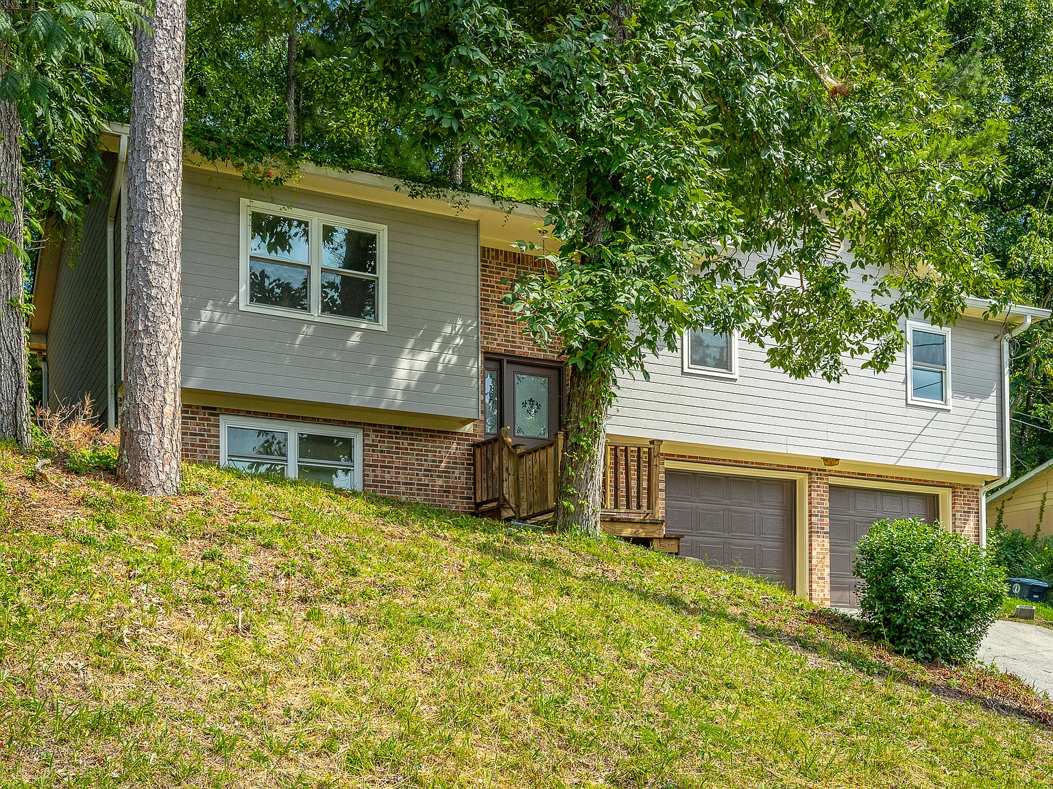 3 bed, 1332 sqft, $2,000 — Photo 3