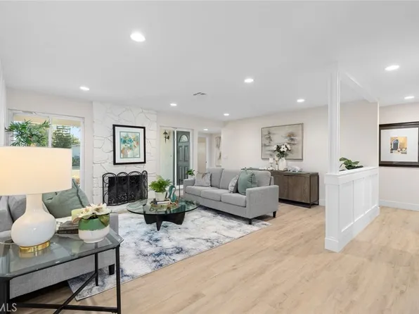 16541 Loire Cir, Huntington Beach, CA 92647