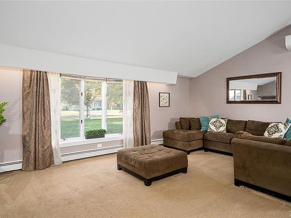 2nd image of 14 Bruce Dr