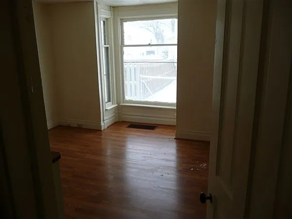38 Home 032