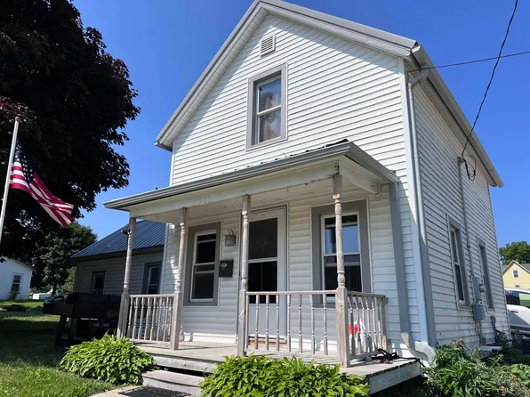 503 Southwest St, Waukon, IA 52172