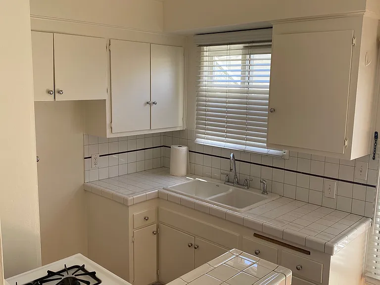 14333 Albers St #3 — Photo 6