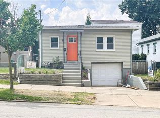420 Pennsylvania Ave, Oakmont, PA