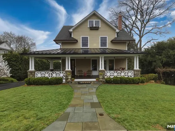 157 Melrose Pl, Ridgewood, NJ 07450