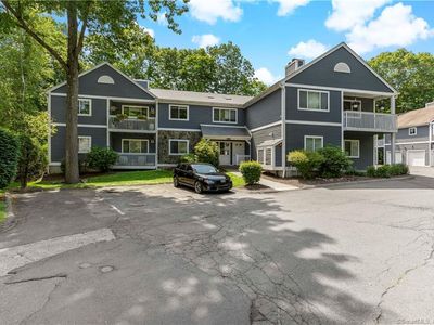 301 Fairmount Drive #E, Monroe, CT, 06468