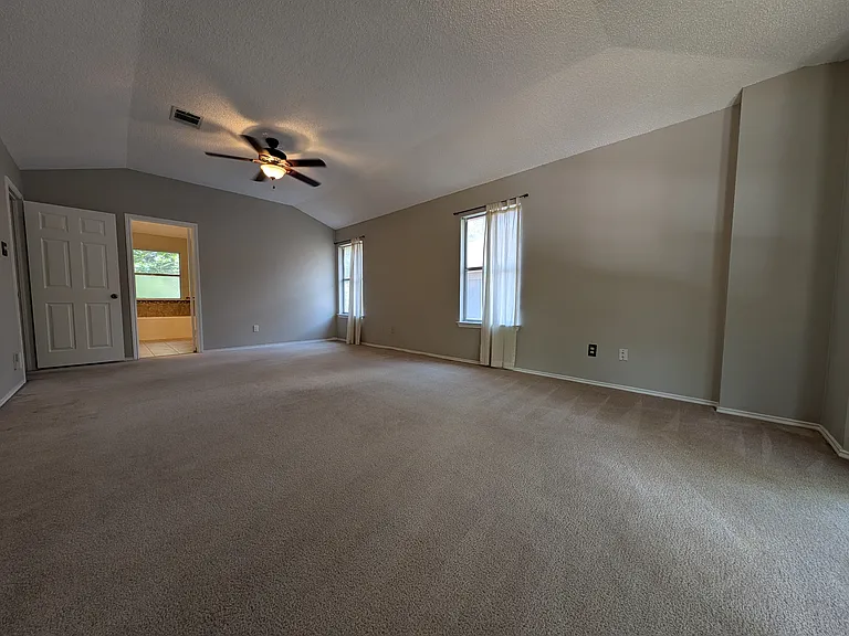 10901 Watchful Fox Dr — Photo 36