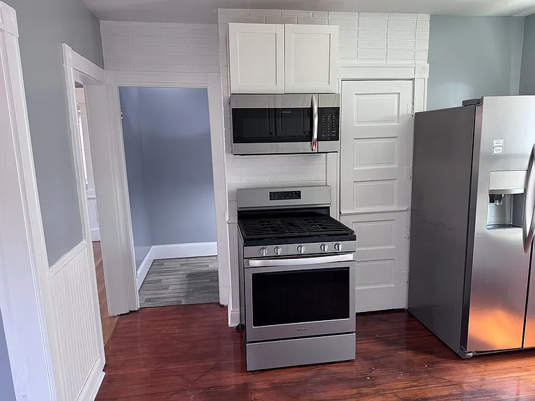17 Forest Ave #17 — Photo 8