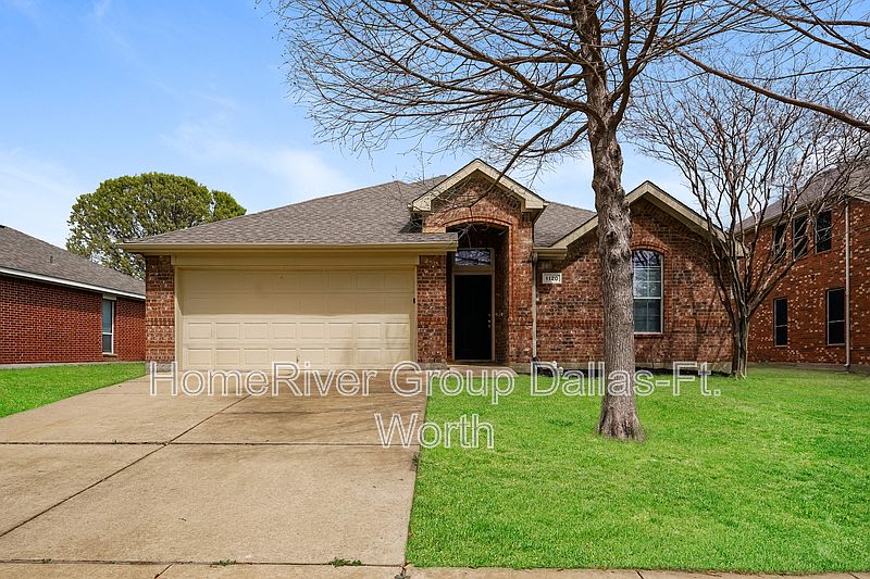 1st image of 1120 Emerson Dr
