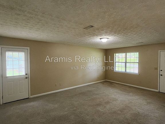 2nd image of 1050 Greendale Ln
