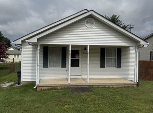 225 Rebel Hill St, McMinnville, TN 37110