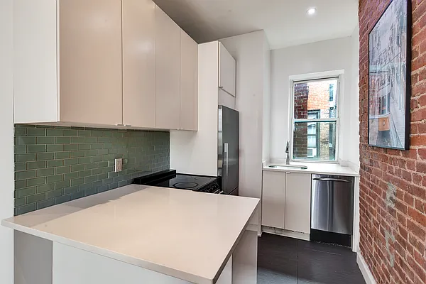 Rented by Compass | media 8