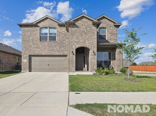 2300 Sun Star Dr, Haslet, TX 76052